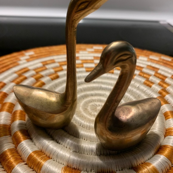 Brass swans vintage - Picture 10 of 16
